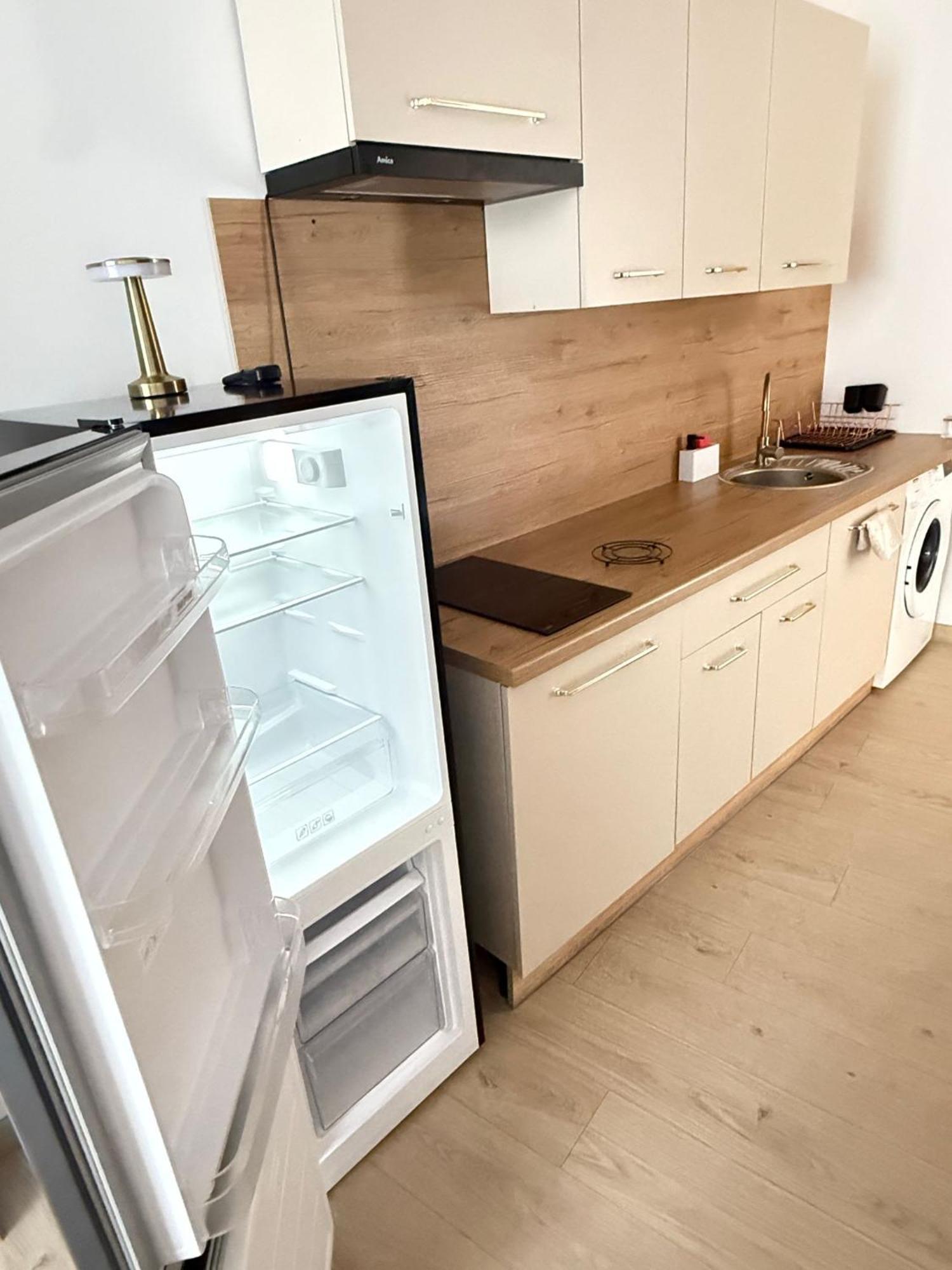 Apartment 4a